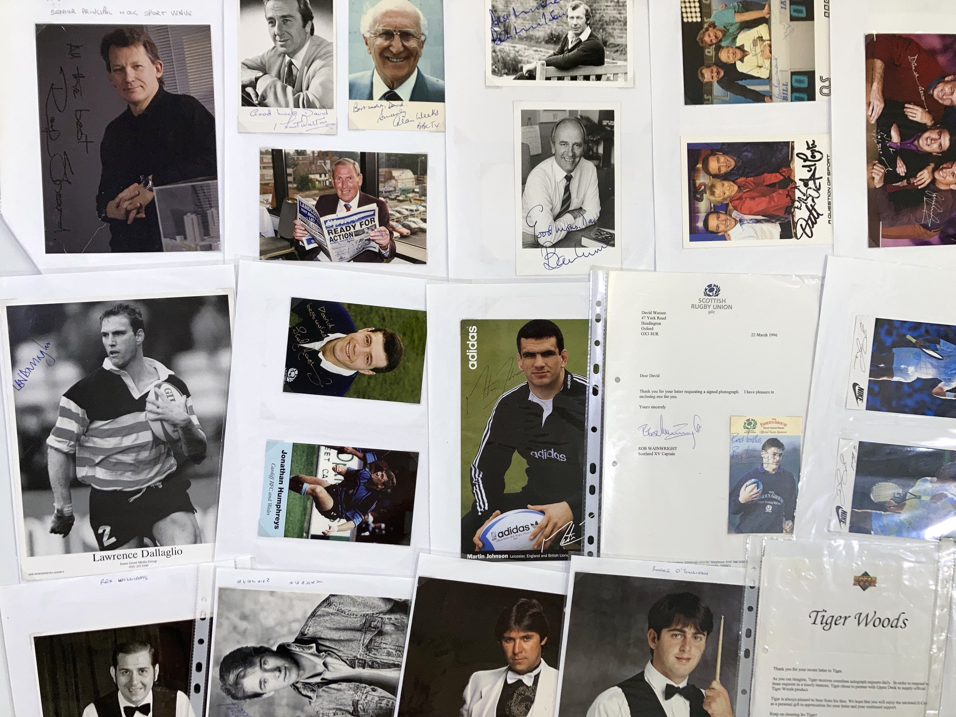 Lot 18 - SPORTING AUTOGRAPH COLLECTION.
