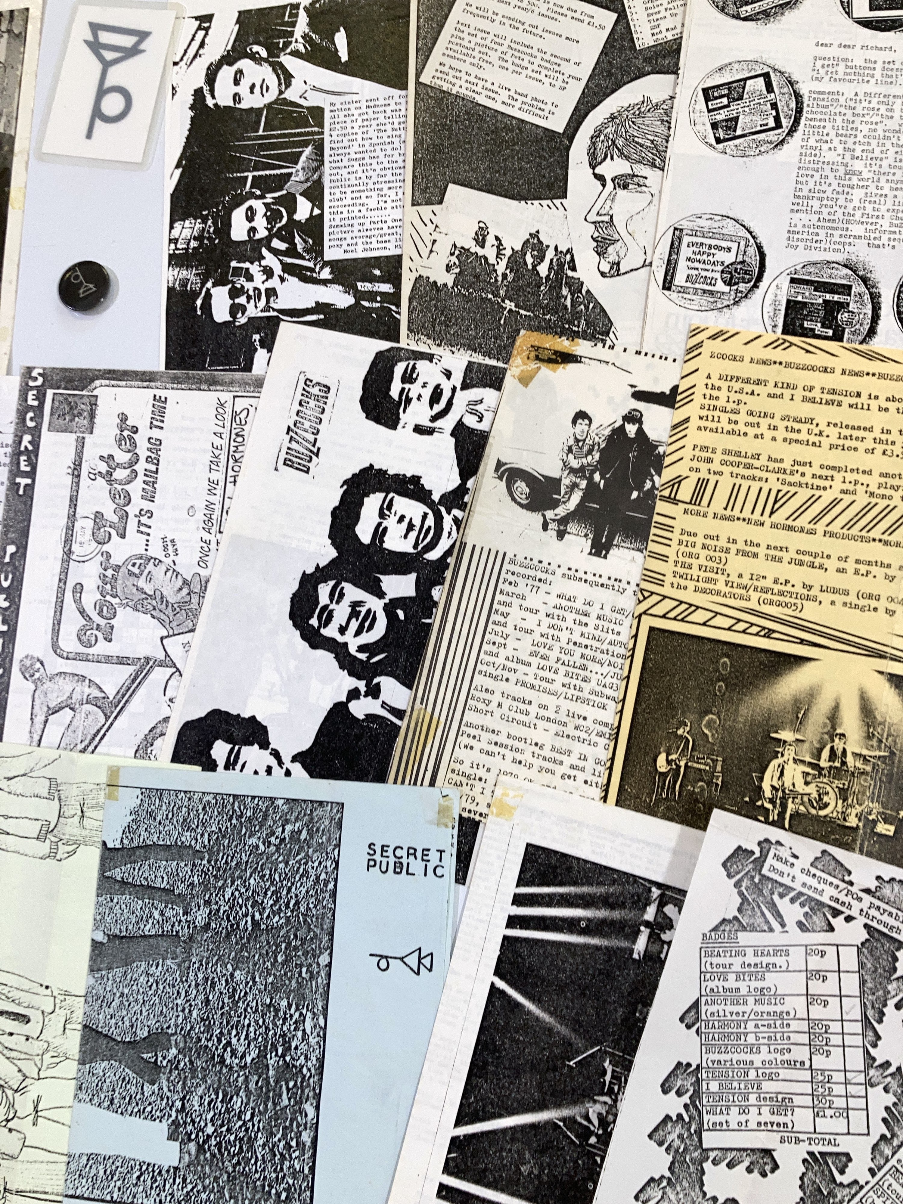 Lot 442 - BUZZCOCKS MEMORABILIA INC PETE SHELLEY