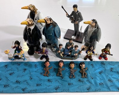 Lot 152 - BEATLES COLLECTABLES / FIGURINES AND DOLLS.