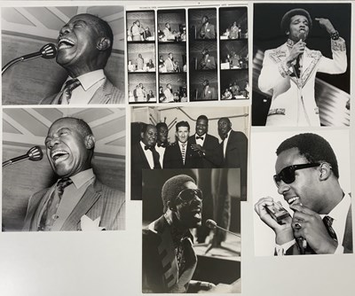 Lot 163 - STEVIE WONDER / SOUL/JAZZ ARTISTS -  HARRY GOODWIN PHOTOGRAPHS.