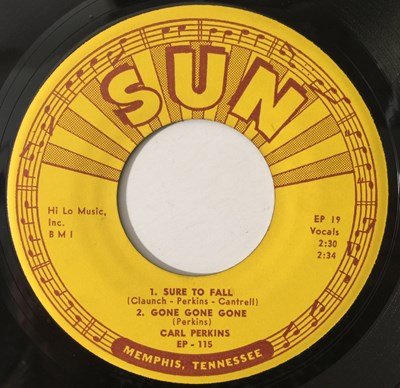 Lot 308 - CARL PERKINS - BLUE SUEDE SHOES (SUN EP-115)