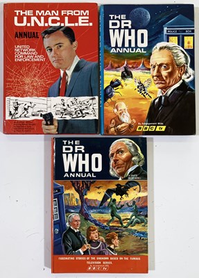 Lot 178 - 1960S DR WHO ANNUALS.