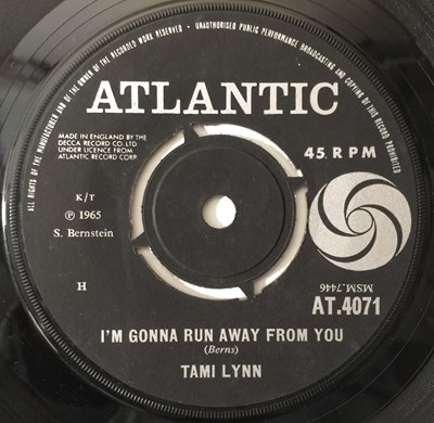 Lot 111 - TAMI LYNN - I'M GONNA RUN AWAY FROM YOU/ THE BOY NEXT DOOR 7" (UK ATLANTIC - AT.4071)