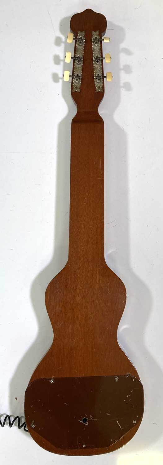 Lot 36 HAWAIIAN LAP STEEL GUITAR BY 'THE MICHIGAN'.