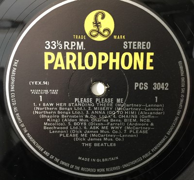 Lot 103 - THE BEATLES - PLEASE PLEASE ME LP (UK STEREO 5TH PRESSING - PCS 3042)