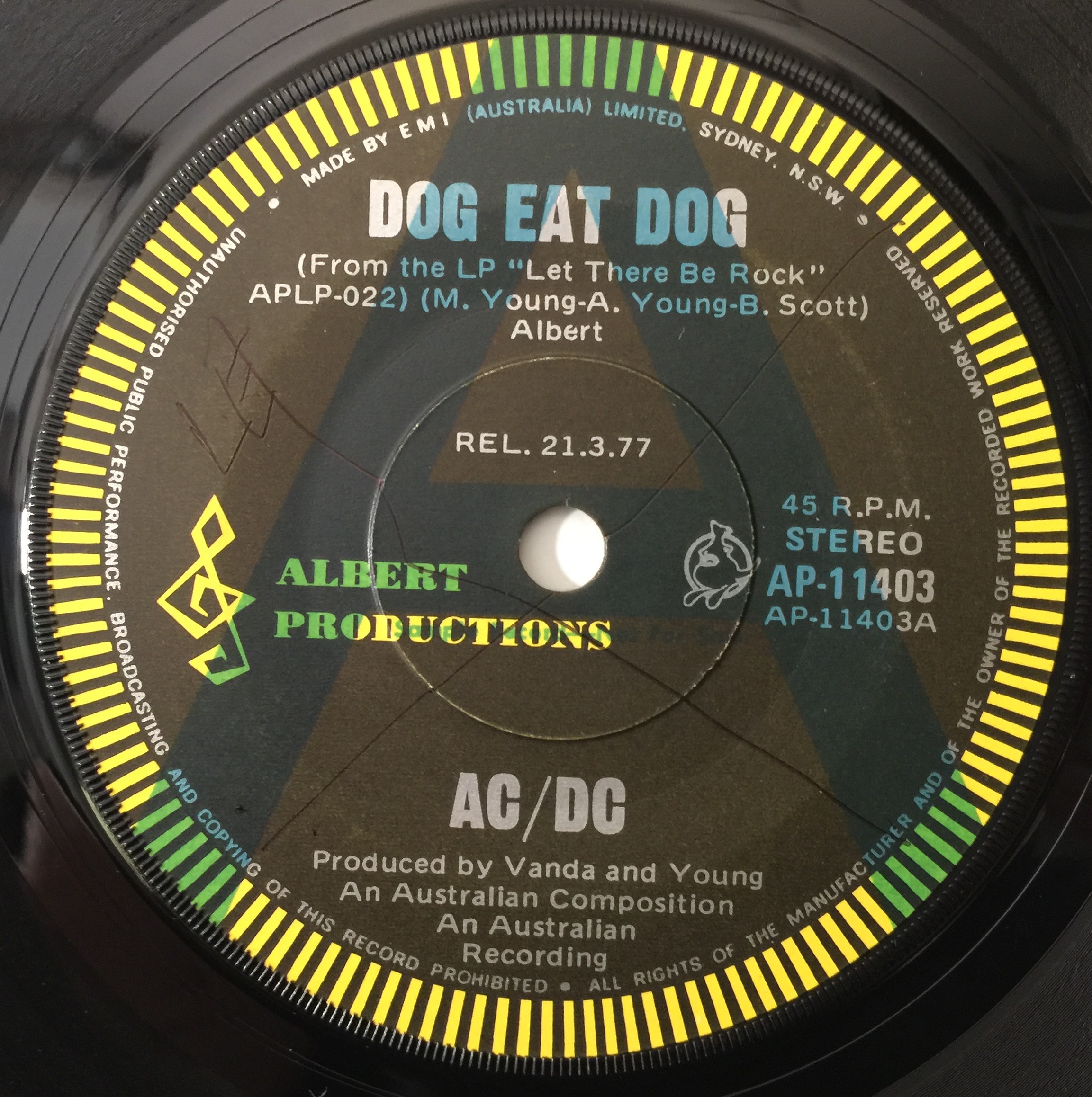 Lot 305 - AC/DC - DOG EAT DOG/ CARRY ME HOME 7