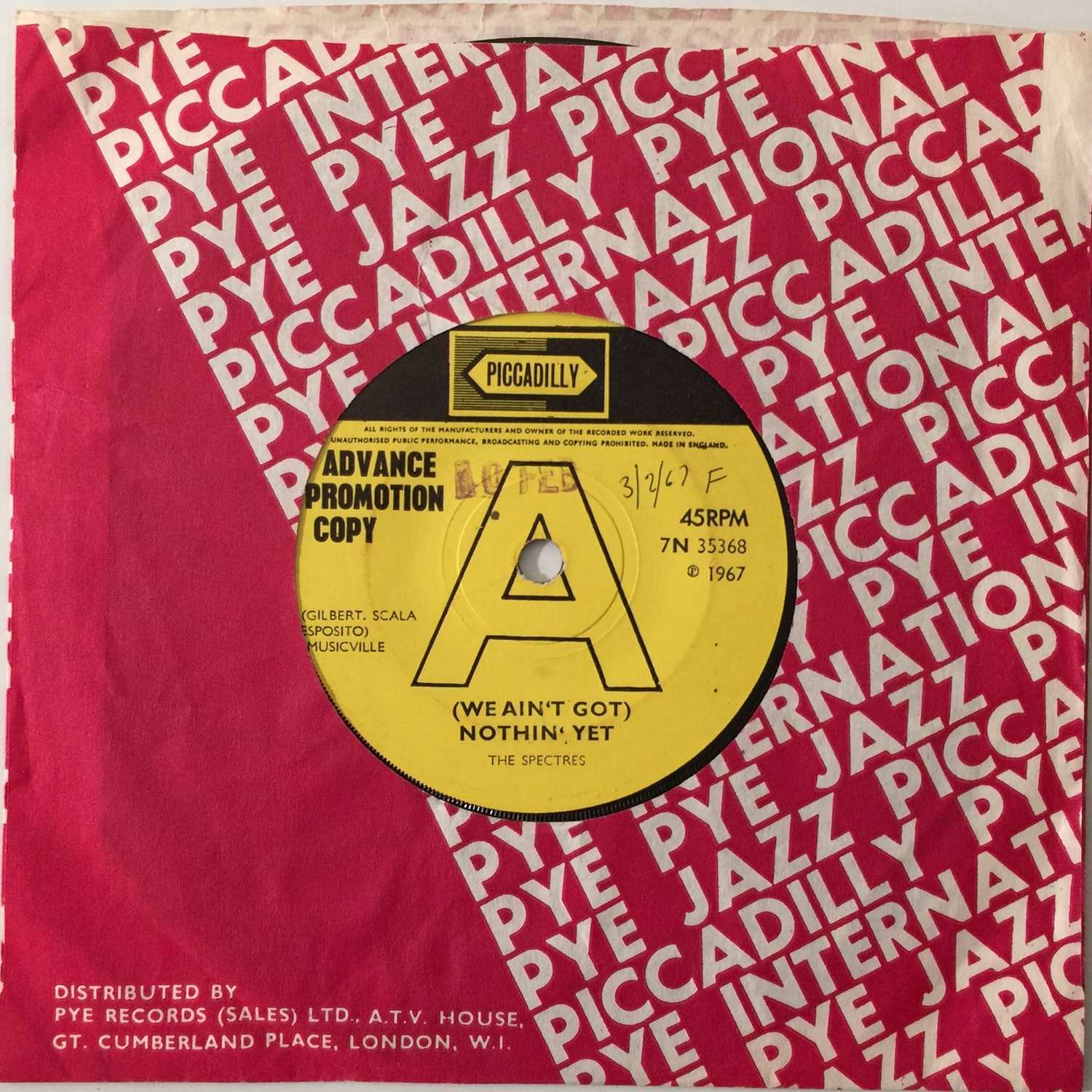 Lot 101 - THE SPECTRES - WE AIN'T GOT NOTHIN' YET 7" (UK PROMO - PICCADILLY - 7N35368)