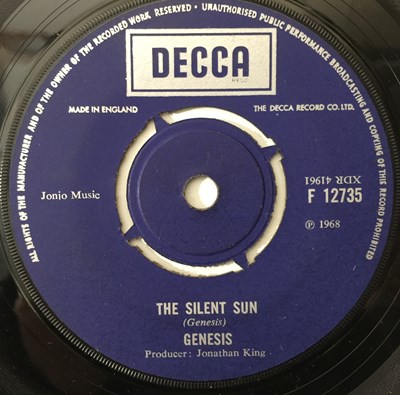 Lot 105 - GENESIS - THE SILENT SUN/ THAT'S ME 7" (UK DECCA - F12735)