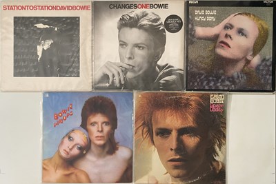 Lot 90 - DAVID BOWIE - LPs (WITH ORIGINAL LAMINATED HUNKY DORY WITH PRESS PACK)