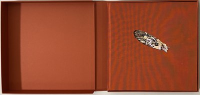 Lot 141 - LED ZEPPELIN - HOUSES OF THE HOLY DELUXE BOX SET