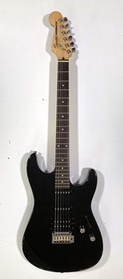 Lot 39 - FENDER SQUIRE SHOWMASTER.