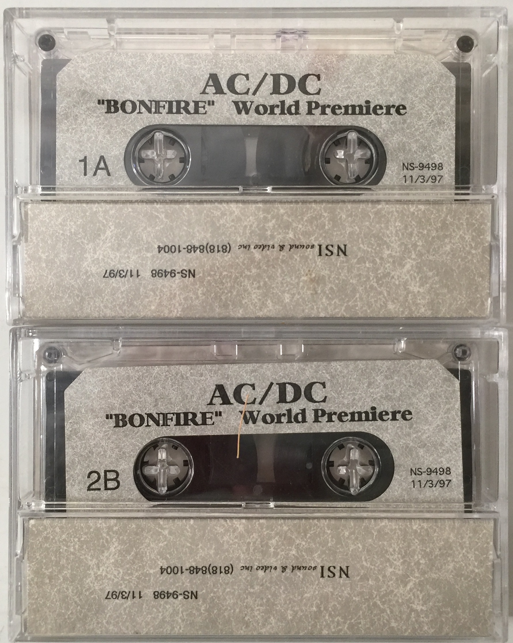 Lot 389 - AC/DC -  Lot 389 - AC/DC -