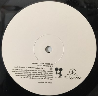 Lot 7 - RADIOHEAD - OK COMPUTER LP (ORIGINAL UK COPY - PARLOPHONE NODATA 02)