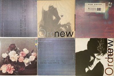 Lot 154 - JOY DIVISION / NEW ORDER - LP / 12" / 7" COLLECTION