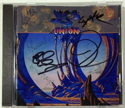 Lot 333 - YES - A FULLY SIGNED CD.