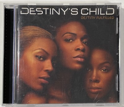 Lot 335 - DESTINY'S CHILD - A FULLY SIGNED CD BOOKLET.