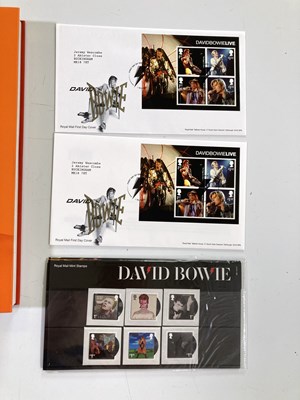 Lot 87 - COLLECTABLE BOOKS - FREDDY BANNISTER BOXSET / DAVID BOWIE IS.