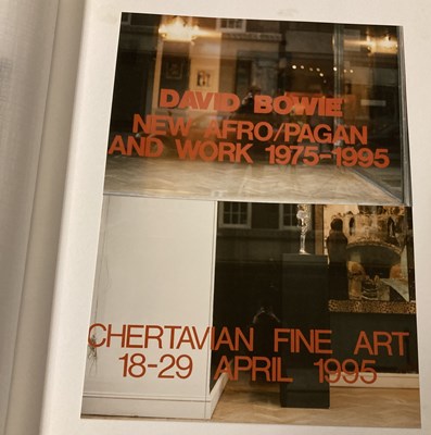 Lot 204 - DAVID BOWIE 1995 EXHIBITION SCRAPBOOK WITH ORIGINAL PHOTOS