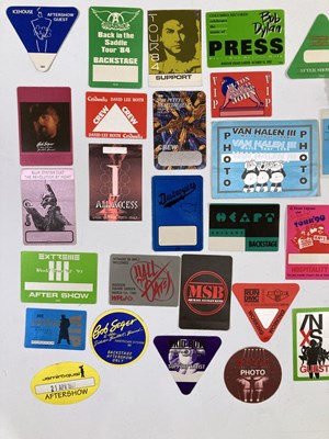 Lot 104 - CONCERT MEMORABILIA - BADGES AND TOUR PASSES.