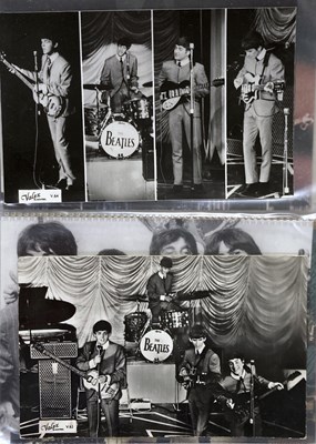 Lot 474 - THE BEATLES - POSTCARDS.