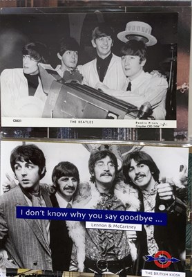 Lot 474 - THE BEATLES - POSTCARDS.