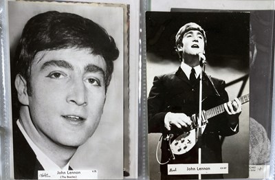 Lot 474 - THE BEATLES - POSTCARDS.