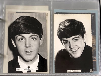 Lot 474 - THE BEATLES - POSTCARDS.