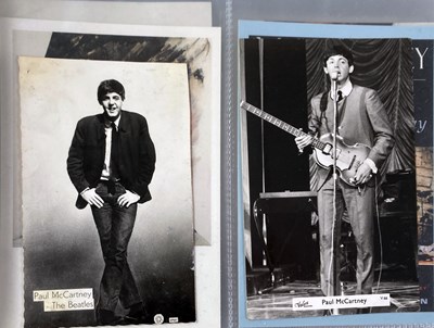 Lot 474 - THE BEATLES - POSTCARDS.