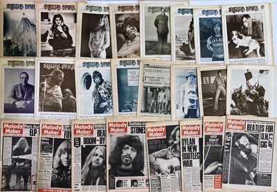 Lot 93 - MELODY MAKER AND ROLLING STONE MAGAZINE - 1971 / 1972.
