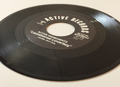 Lot 17 - ACTIVE INGREDIENTS - LAUNDRAMAT LOVERBOY 7" (ORIGINAL US RELEASE - ACTIVE RECORDS FRS 018)