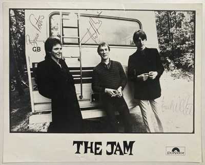 Lot 481 - THE JAM - FULLY SIGNED PROMO PHOTOGRAPH.