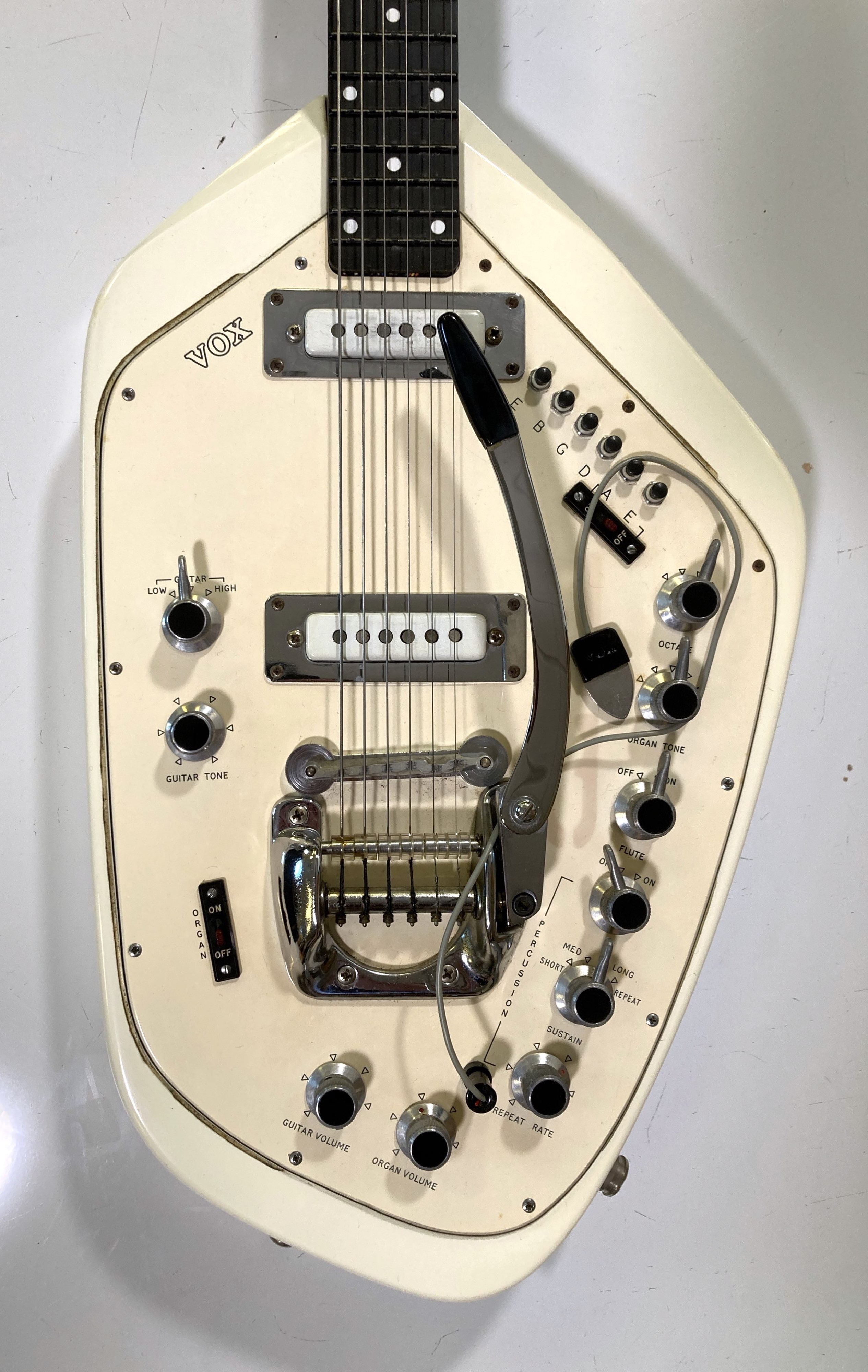 Lot 42 - VOX V251 GUITAR ORGAN.