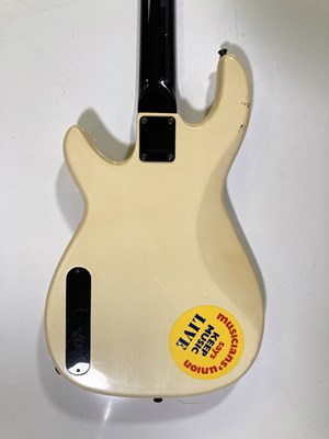 Lot 43 - VOX WHITE SHADOW ELECTRIC BASS GUITAR.