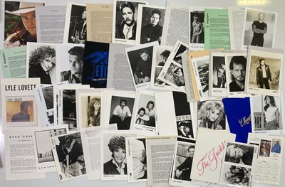 Lot 67 - COUNTRY MUSIC - BIOGRAPHIES / PHOTOGRAPHS / POSTERS.