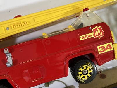 Lot 85 - VINTAGE TOYS AND COLLECTABLES INC TONKA.