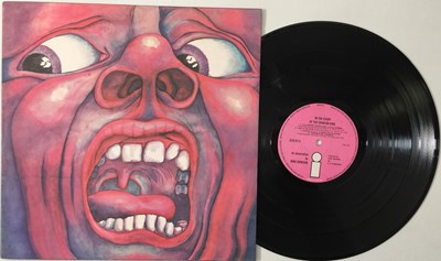 Lot 136 - KING CRIMSON - IN THE COURT OF THE CRIMSON KING LP (UK ORIGINAL COPY - PINK ISLAND - ILPS 9111)