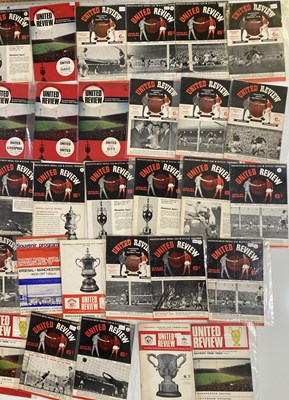 Lot 68 - 1960s MANCHESTER UNITED PROGRAMMES.