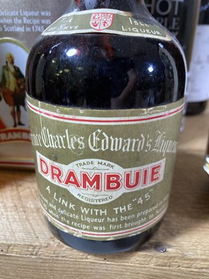 Lot 94 - WINES / SPIRITS INC ORIG WOODEN DRAMBUIE CASE.