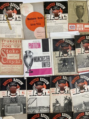 Lot 75 - MANCHESTER UNITED - 1950S FOOTBALL PROGRAMMES.