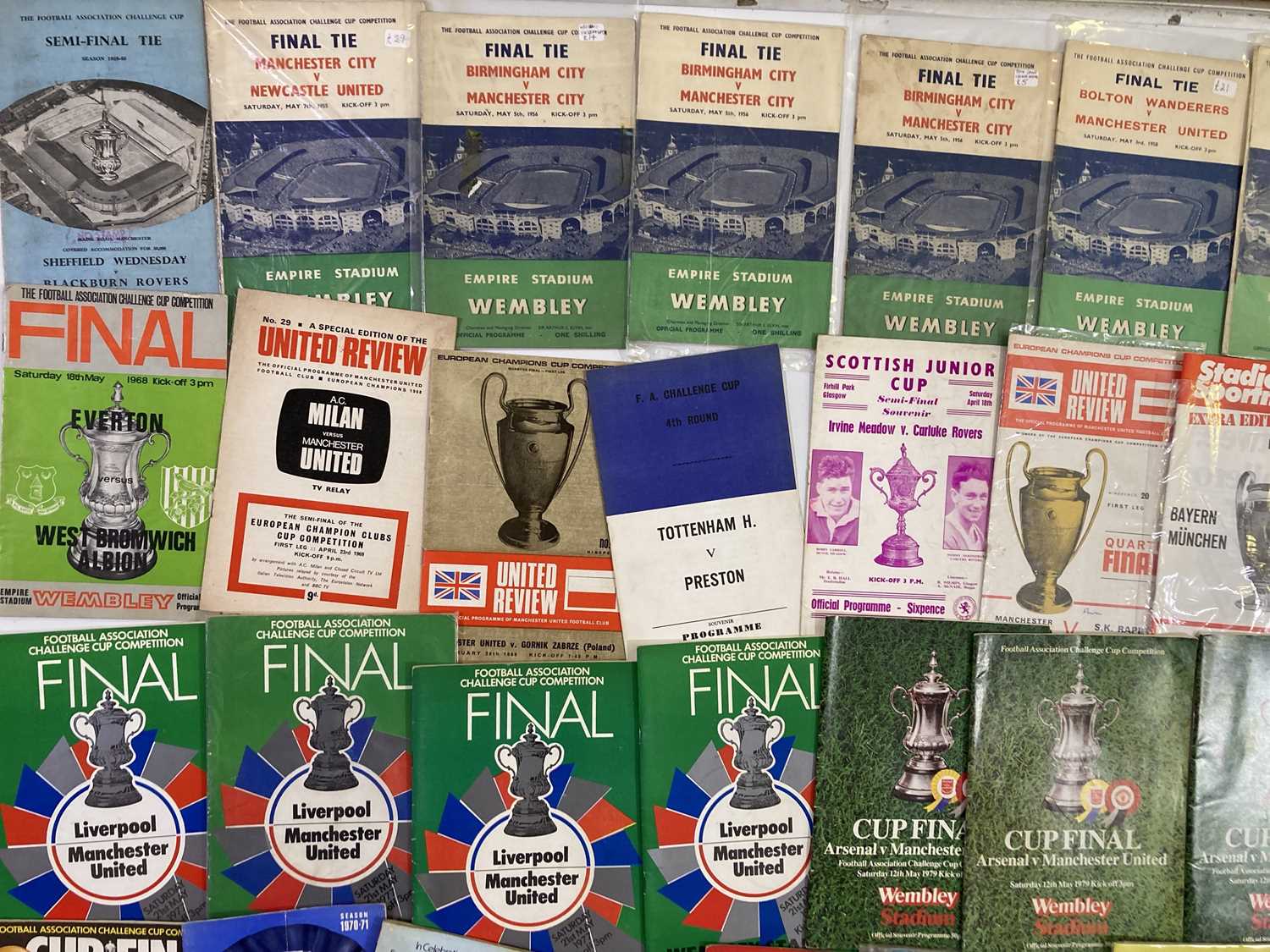 Lot 92 - FOOTBALL MEMORABILIA - PROGRAMMES INC CUP