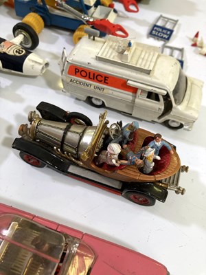 Lot 76 - CORGI TOYS INC JAMES BOND.