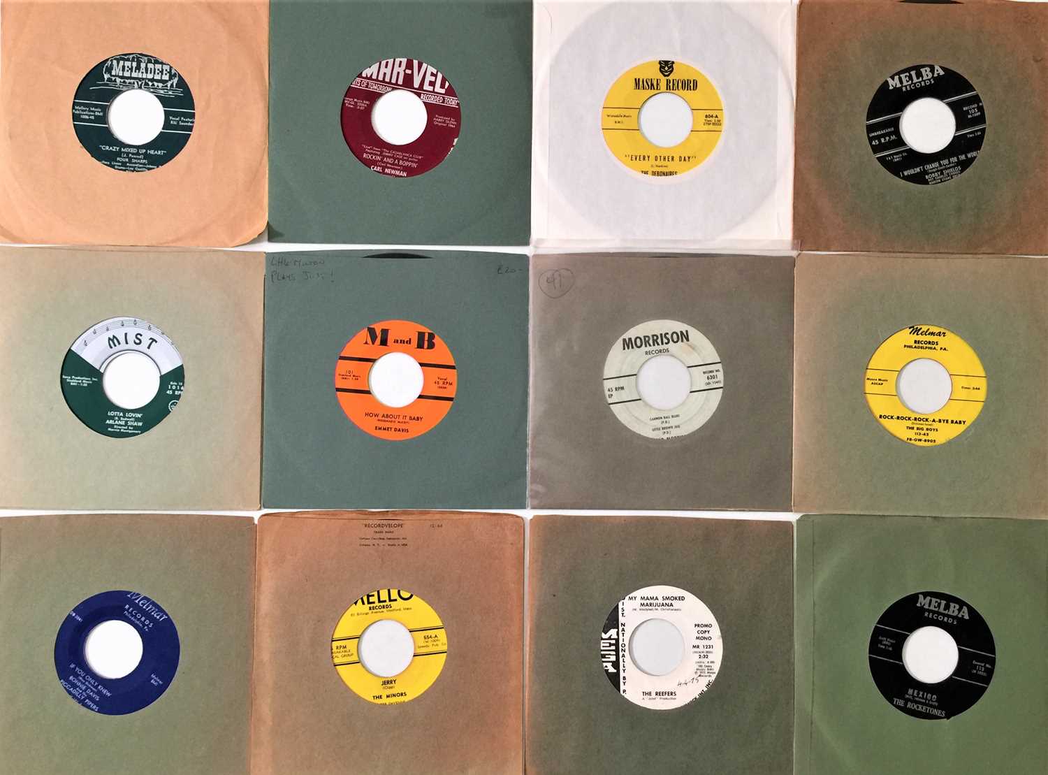 Wmgs Record Labels Lot 20 - M RECORD LABELS - 7