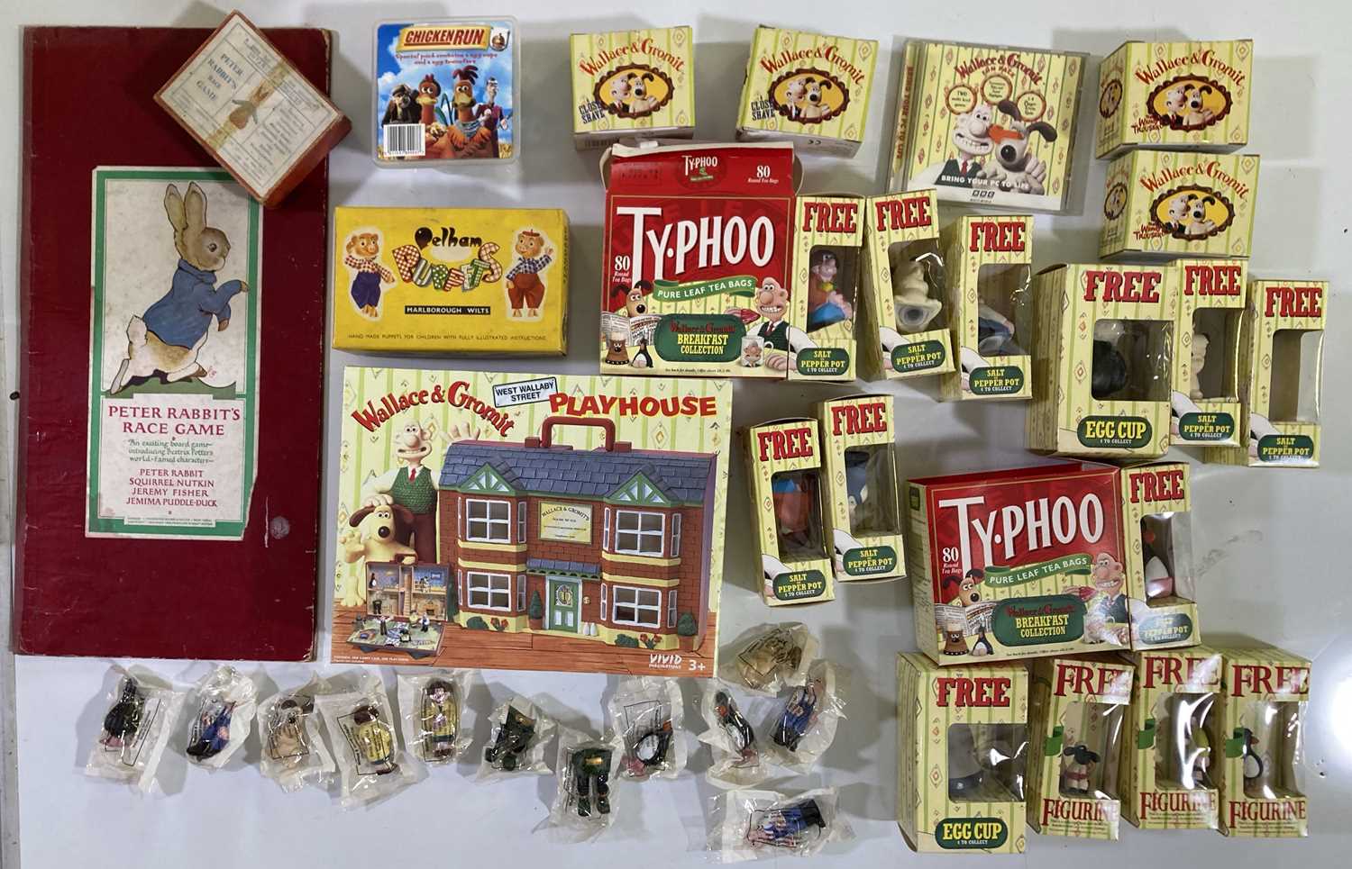 Lot 82 - TOYS AND GAMES INC 1930S PETER RABBIT.