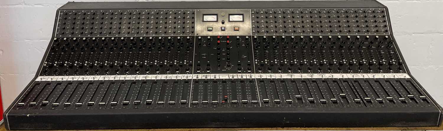 Lot 40 - STRAWBERRY STUDIOS - STRAWBERRY RENTALS COLLECTION - A MIXING DESK BY FORMULA SOUND.