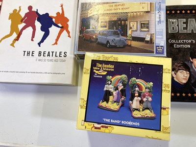 Lot 390 - THE BEATLES - COLLECTABLES.