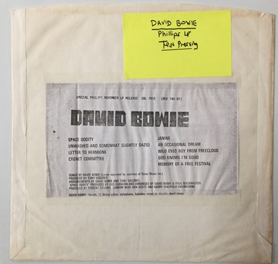 Lot 145 - DAVID BOWIE - DAVID BOWIE (PHILIPS) - ORIGINAL UK WHITE LABEL TEST PRESSING (852 146)