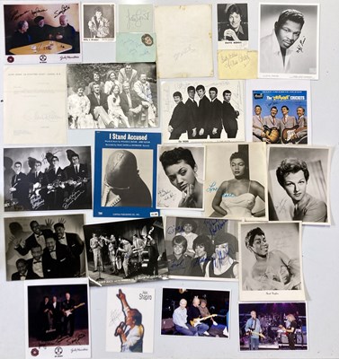 Lot 321 - ROCK AND ROLL / COUNTRY - SIGNED ITEMS.