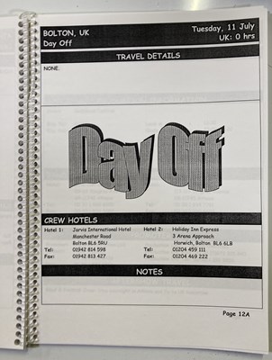 Lot 134 - OASIS - TOSHIBA BRANDED FLEECE AND 2000 TOUR ITINERARY.