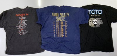 Lot 142 - TOTO TOUR / CREW CLOTHING.