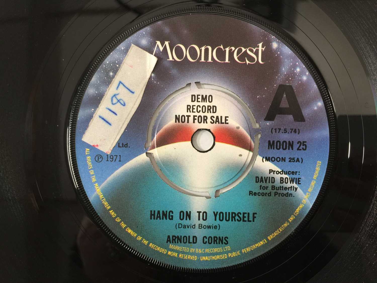 Lot 133 - ARNOLD CORNS - HANG ON TO YOURSELF (DEMO - MOON25)